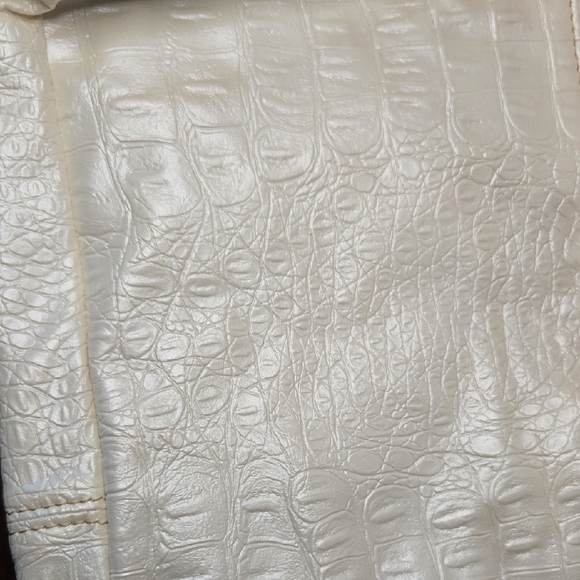 Candie's Cream Crocodile Embossed Fold Over Shoulder Bag Chain Strap Y2K Style - Picture 5 of 9